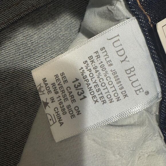 Judy Blue Jeans Womens 13/31 Dark Rigid Front Stretch Back Distressed Raw Hem - Picture 15 of 15